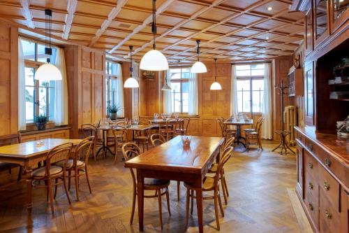 Ресторан, FLÜHLI Hotel Kurhaus (FLUHLI Hotel Kurhaus) in Флулі