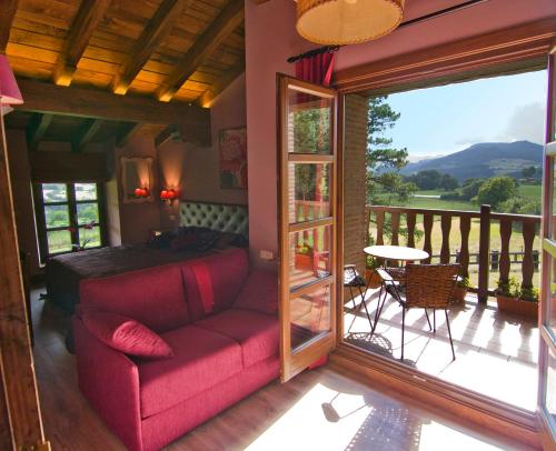 Family Room (2 Adults + 2 Children) hasta 12 años with Mountain View 