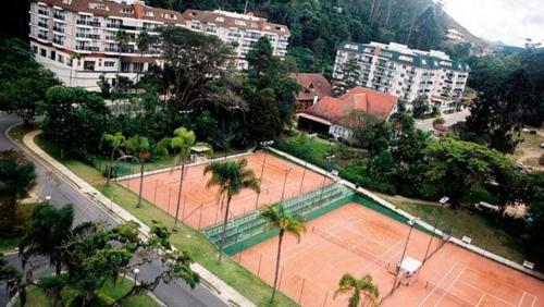 Studio Moderno no Granja Brasil em Itaipava