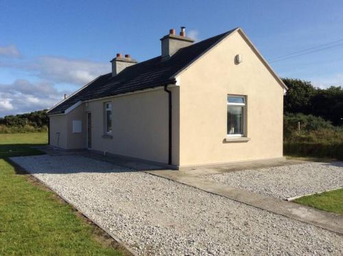 . Rossport bungalow with an Atlantic view