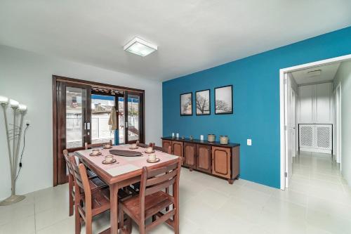 Four-Bedroom House image 10