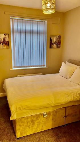 Chatsworth - Large Apartment Near Newcastle City Centre in Walkergate