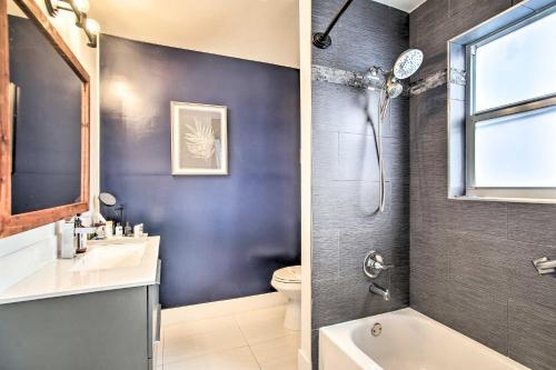 Tropical Home with Outdoor Oasis 2 Mi to Beach - image 5
