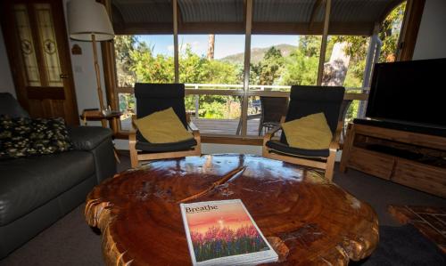 Ellimata Holiday Cottage - Halls Gap