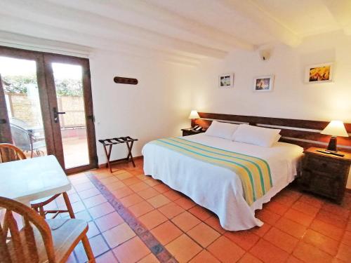 Superior Room with Terrace image 2