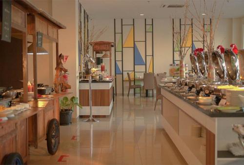 Restaurant, Patra Dumai Hotel in Dumai