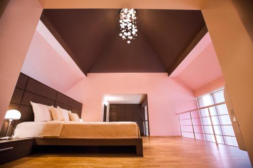 Expo Hotel - image 13