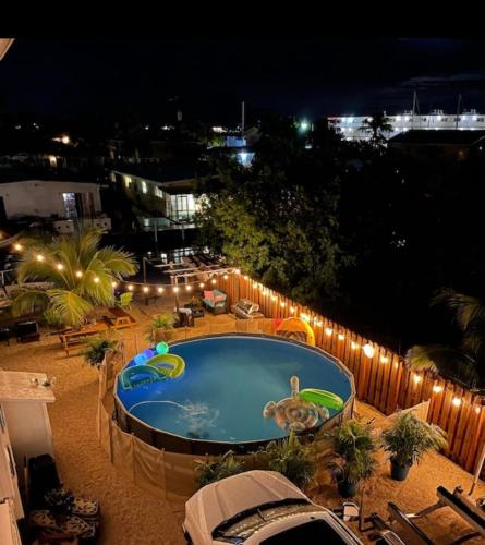 Luna Bay Breeze in Marathon, USA