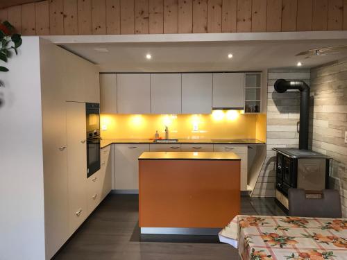 Kitchen, Hotel Stalden in Lutschental