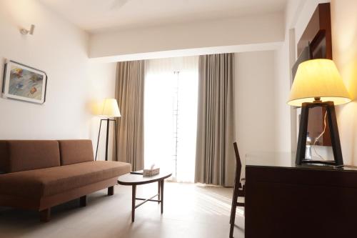 Royal Pearl Serviced Apartment & Suites