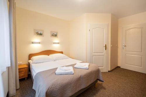1 double bed