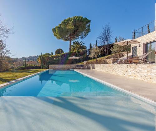 Accommodation in Mougins