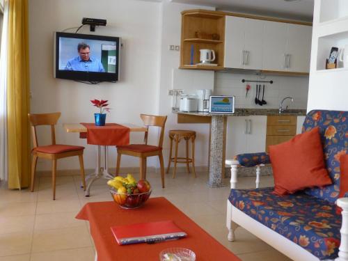 Apartment with Terrace image 3