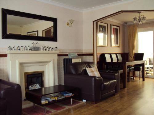 Birchwood Private Room for Homestay - Culcheth