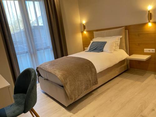 1 twin bed