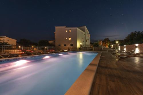 Apartment in Vinišce with Balcony, Air condition, WIFI, Washing machine (4753-2), Vinišće (foto 6)