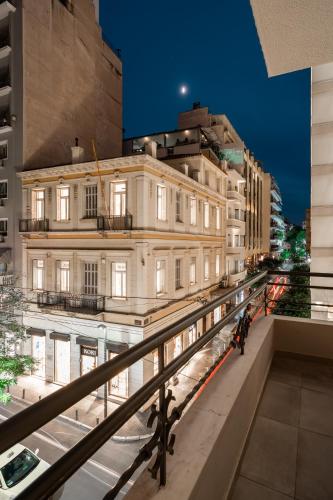 馬勃洛斯飯店 (The Marblous) in 雅典