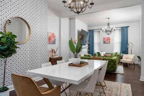 Eclectic Townhouse in the heart of Pittsburgh