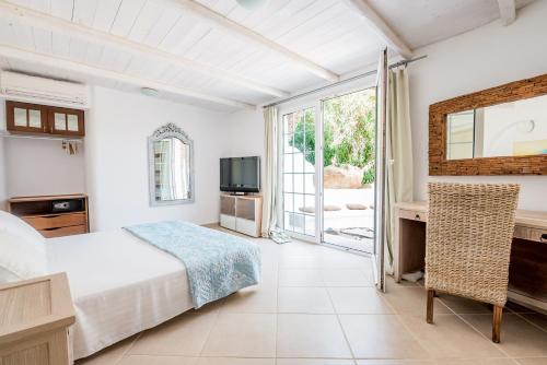 Paraga Spirit Villas by Live&Travel