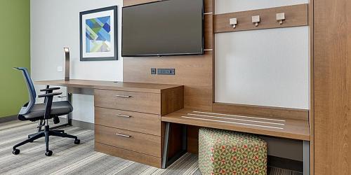 Holiday Inn Express Denton UNT TWU, an IHG Hotel