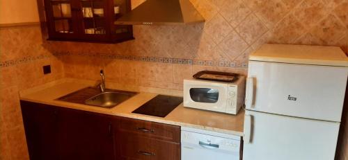 APARTAMENTOS TURÍSTICOS Y SUITES - image 13