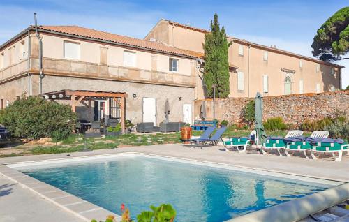 Beautiful home in Vendres with WiFi, Outdoor swimming pool and 5 Bedrooms gîte à louer Vendres
