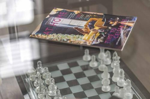 STYLISH HOME @ VIRGINIA WATER LAKE & FREE PARKING photo 4