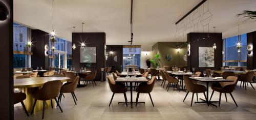 J Hotel - image 3