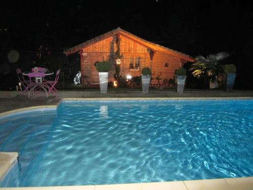 Villa d'une chambre avec piscine privee sauna et jardin clos a Allinges