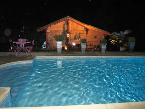 Villa d'une chambre avec piscine privee sauna et jardin clos a Allinges