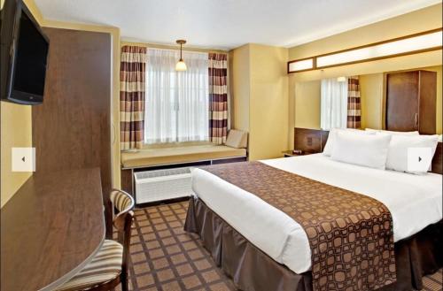 Microtel Inn & Suites by Wyndham Round Rock