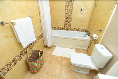 Bathroom, Villa Karibu Serviced Apartments-Kampala in Namugongo