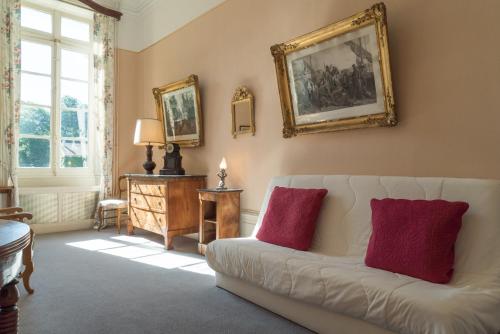 Château-Hôtel de Nieuil Hotel de charme Forêt de la Roche Beaucourt