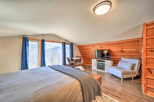 Romantic Canton Retreat with Deck and Mtn Views! - image 10