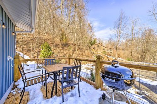 Romantic Canton Retreat with Deck and Mtn Views! - image 8