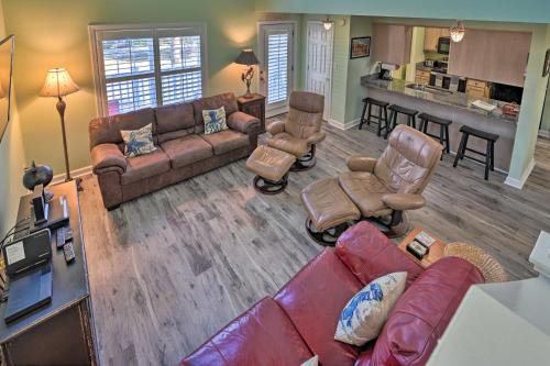Surfside Beach Home Base Steps to Pool and Ocean! in Myrtle Beach, USA