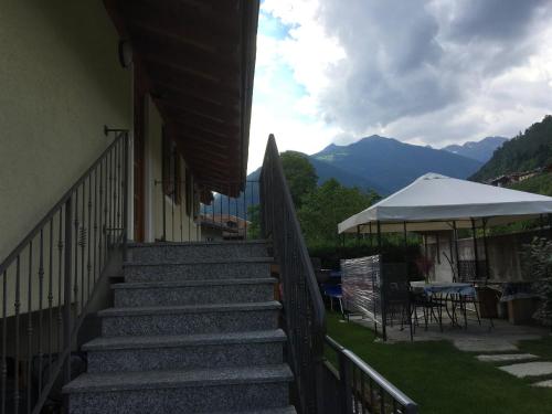 Ieeja, Mansarda con giardino Val di Sole Trentino in Terzola