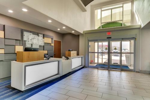 Holiday Inn Express Lake Worth NW Loop 820 By IHG - 숙소 외관
