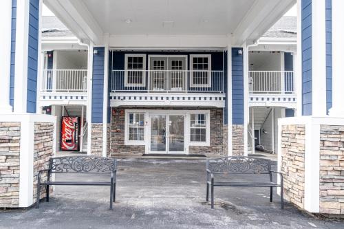 Hilltop Inn & Suites - North Stonington - image 11