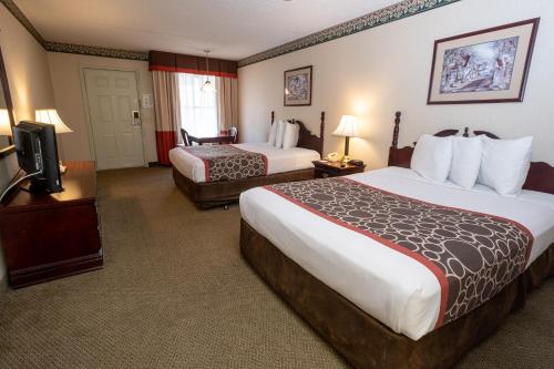 Hilltop Inn & Suites, near Foxwoods Casino in North Stonington
