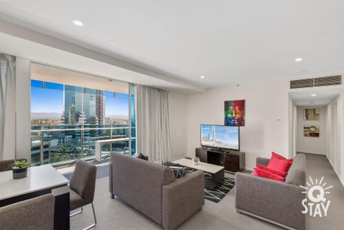 H'Residences LIMITED 7 NIGHT DEAL 2 bedroom 2 bathroom city view - KIDS STAY FREE!!!