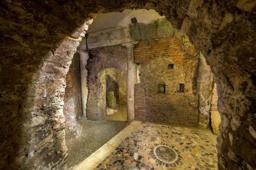 The Inn At The Roman Forum - image 7