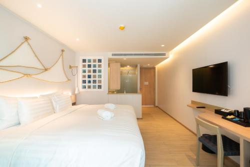 room detail thumbnail 1