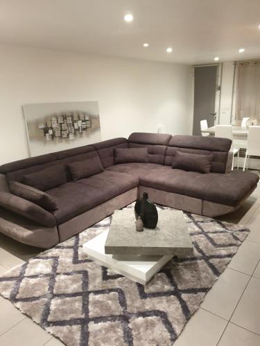 Charming quiet townhouse gîte à louer Champigny-sur-Marne