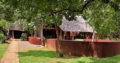 Boulders Safari Lodge