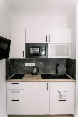 Kitchen, B15 - Wood&Black Apartman in Gyor