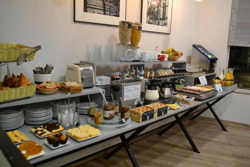 Restaurante, Hotel Continental in Angers