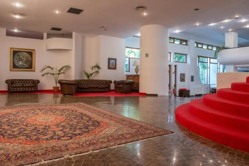 Pizzomunno Vieste Palace Hotel - image 4