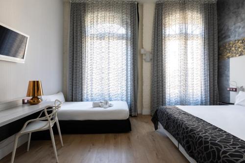 Triple Room image 9