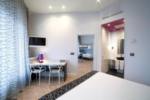 Junior Suite (4 Adults) image 10